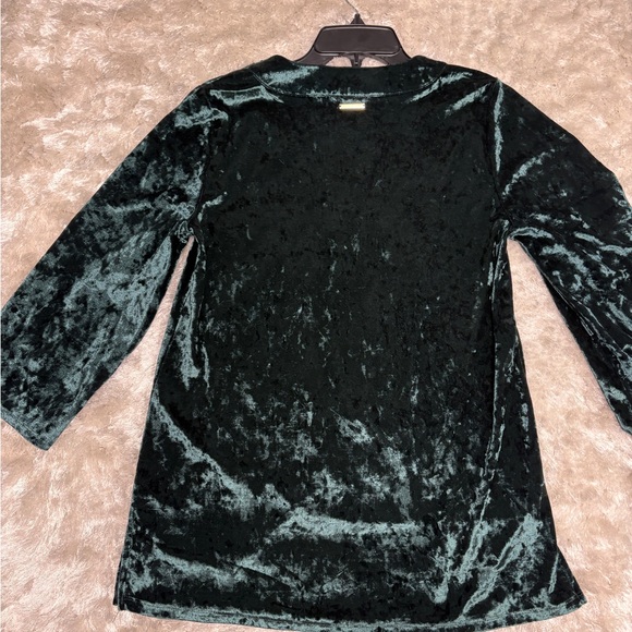 Michael Kors Green Velvet Bell Sleeve V neck Blouse with beaded detail-Size S - Picture 3 of 4